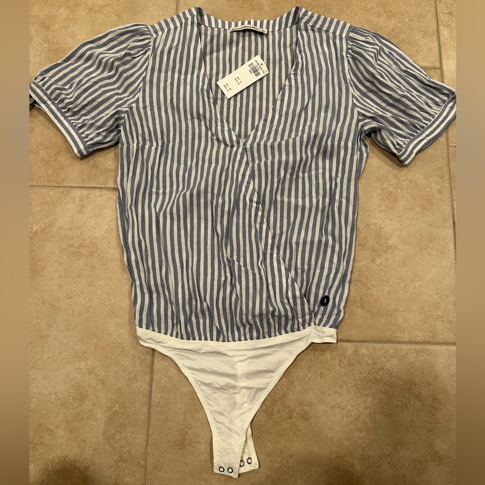 Abercrombie & Fitch Blue and White Striped Top